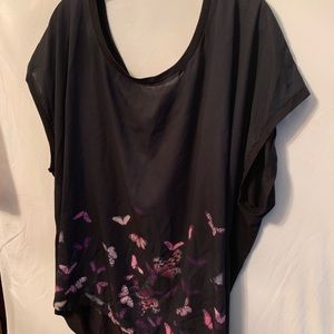 Torrid scoopneck butterfly blouse